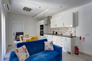 Modern Apartment just off the Promenade - Sliema - 3