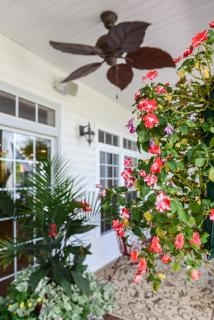 Barren Breeze Bed and Breakfast - Lucas - 4
