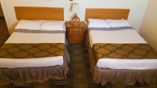Agassiz Park Lodge - Under New Management - McCreary - 2