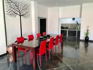 Villa JULIA | heart of Seminyak | 350m Beach - Seminyak - 6