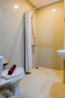 Best Price Studio Apartment at Atria Residence near Mall By Travelio - 5