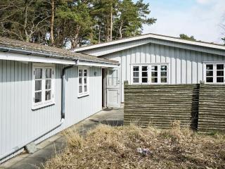 6 person holiday home in Nexø - Balke - 7