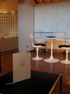 Parizzi Suites & Restaurant - 1