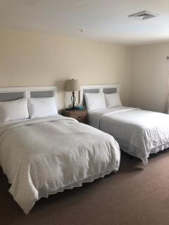 Boardwalk Beach Inn - 2