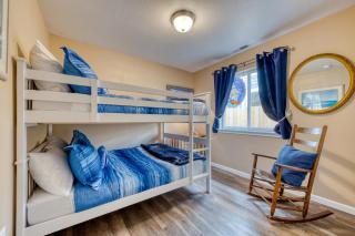 The Captain's Quarters - Rockaway Beach - 1