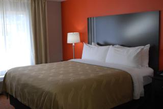 Quality Inn & Suites Fresno Northwest - Fresno - 2