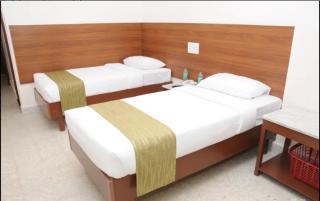 Sreeparthi Hotel - Puttaparthi - 5