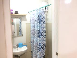 Casi Cozy Spacious Condo with Swimming Pool and Free WiFi - Davao - 4