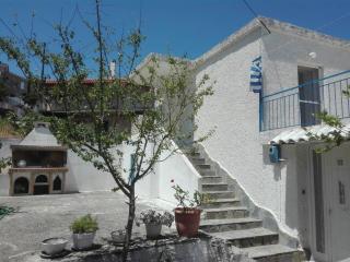 Joannas Guest House - Kremastós - 5