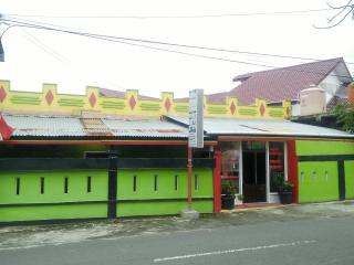 RedDoorz Syariah near Paradiso Beach Sabang - Sabang - 4