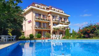 Family Hotel Vega - Saints Constantine and Helena - 9