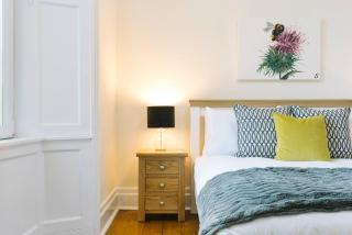 Pleasant Apartment Near Princes Street Gardens - 9