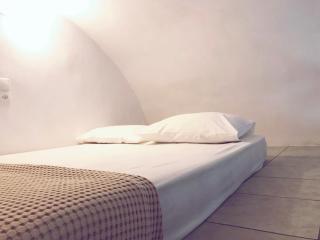 Volta Stonehouse Apartments - 9