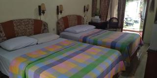 Enny's Guest House - Malang - 9