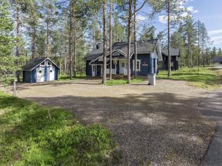 Holiday Home Komsikko b by Interhome - Äkäslompolo - 0