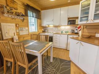 Holiday Home Komsikko b by Interhome - Äkäslompolo - 1