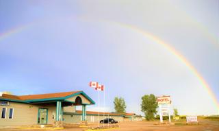 Agassiz Hotel and Restaurant - Under New Management - 8