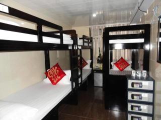 Dhillon Hotel -Paris Guest House Reception 10th floor Block E - Hong Kong - 9
