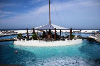 Frontline Santa Cruz with sea view - 6
