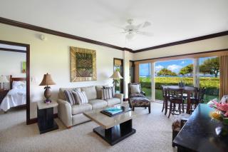 Waipouil Beach Resort Gorgeous Ocean Front Condo! Sleeps 8 AC Pool - Kapaa - 7