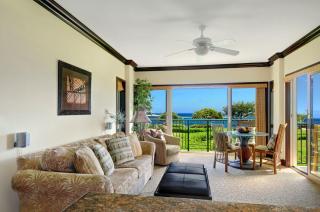 Waipouli Beach Resort Spectacular Luxury Oceanfront Condo Sleeps 8 AC Pool - Kapaa - 8