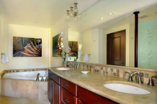 Waipouli Beach Resort Spectacular Luxury Oceanfront Condo Sleeps 8 AC Pool - Kapaa - 3