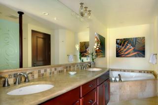 Waipouli Beach Resort Exquisite Luxury VIP Oceanfront Condo! AC Pool - Kapaa - 3