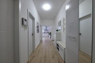 Le Monde Apartment Bratislava - amazing 5BDR in downtown - 3