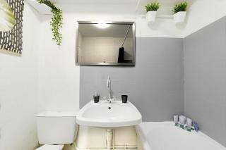 ****Jungle Chic/Aéroport CDG Paris/Parc Asterix/Parc des Expositions/Paris**** - Gonesse - 1