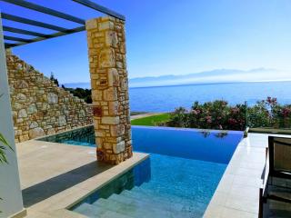 Colonides Beach Hotel - 4