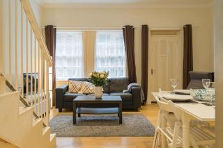 2BR Grassmarket Apartment with Castle View - Edimburgo - 9