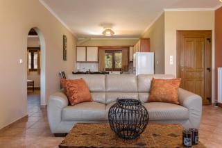 Venetico Beachfront Apartments & Suites - 2 Bedroom Apartment - Argassi - 2