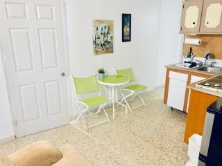 Atenas City Inn - 9