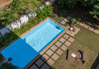El House by StayVista - Unwind in a Villa with Pool and Lush Lawn - Lonavala - 4