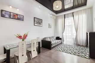 BV Apartments Black&White - Lviv - 1