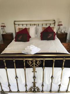 West End Lodge - Esher - 2