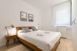 THE RENTALS COLLECTION - GLORIA - 6