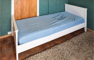3 Bedroom Awesome Apartment In Giske - Gjuv - 1