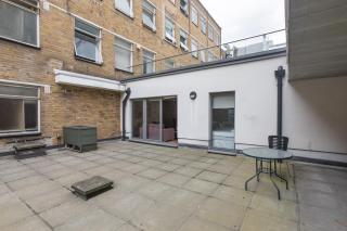 Zone 1 Modern 2 Bed 2 Bath Apt with outdoor space Hyde park - 2