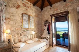 Kavos Psarou Villas - Amoudi - 1
