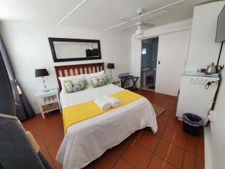 TwentyFour 17 Inn - Hermanus - 7