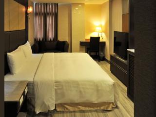 Maple Hotel Second Branch - Tainan - 1