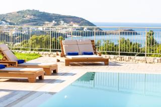 Oraia Eleni Villa, with Pool, BBQ, Playground & SeaViews, By ThinkVilla - Balíon - 9