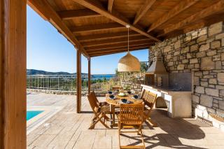 Oraia Eleni Villa, with Pool, BBQ, Playground & SeaViews, By ThinkVilla - Balíon - 7