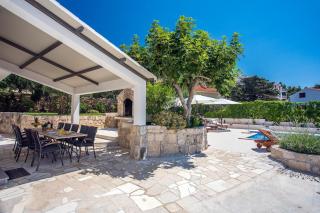 Villa Dasianda - only 90 m from the beach, private 30msq heated pool - 3