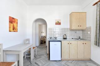 Hara Studios and Apartments - 1