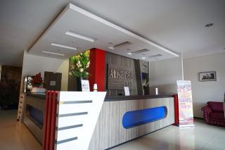 OYO 1477 Athar 88 Hotel - Balikpapan - 3
