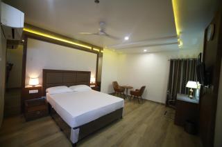 Hotel Sri Vengamamba Grand - 1