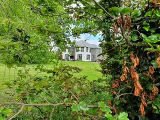 Priory Glamping Pods and Guest accommodation - 8
