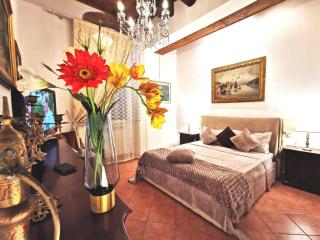 Borgo Ognissanti Central and Charming Location - Florenz - 9